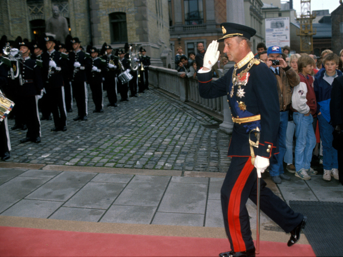 Crown Prince Harald arrive to open the Storting for the first time. Photo: Tor Richardsen